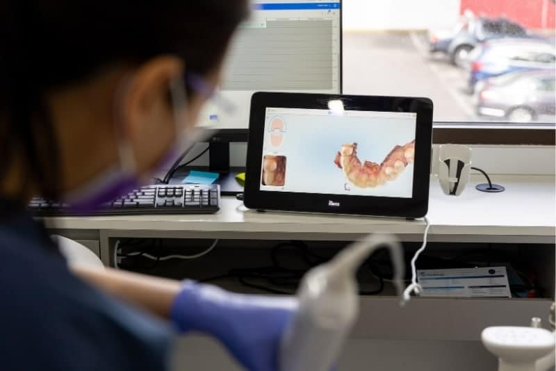dental_exam_benefits_card_1_image
